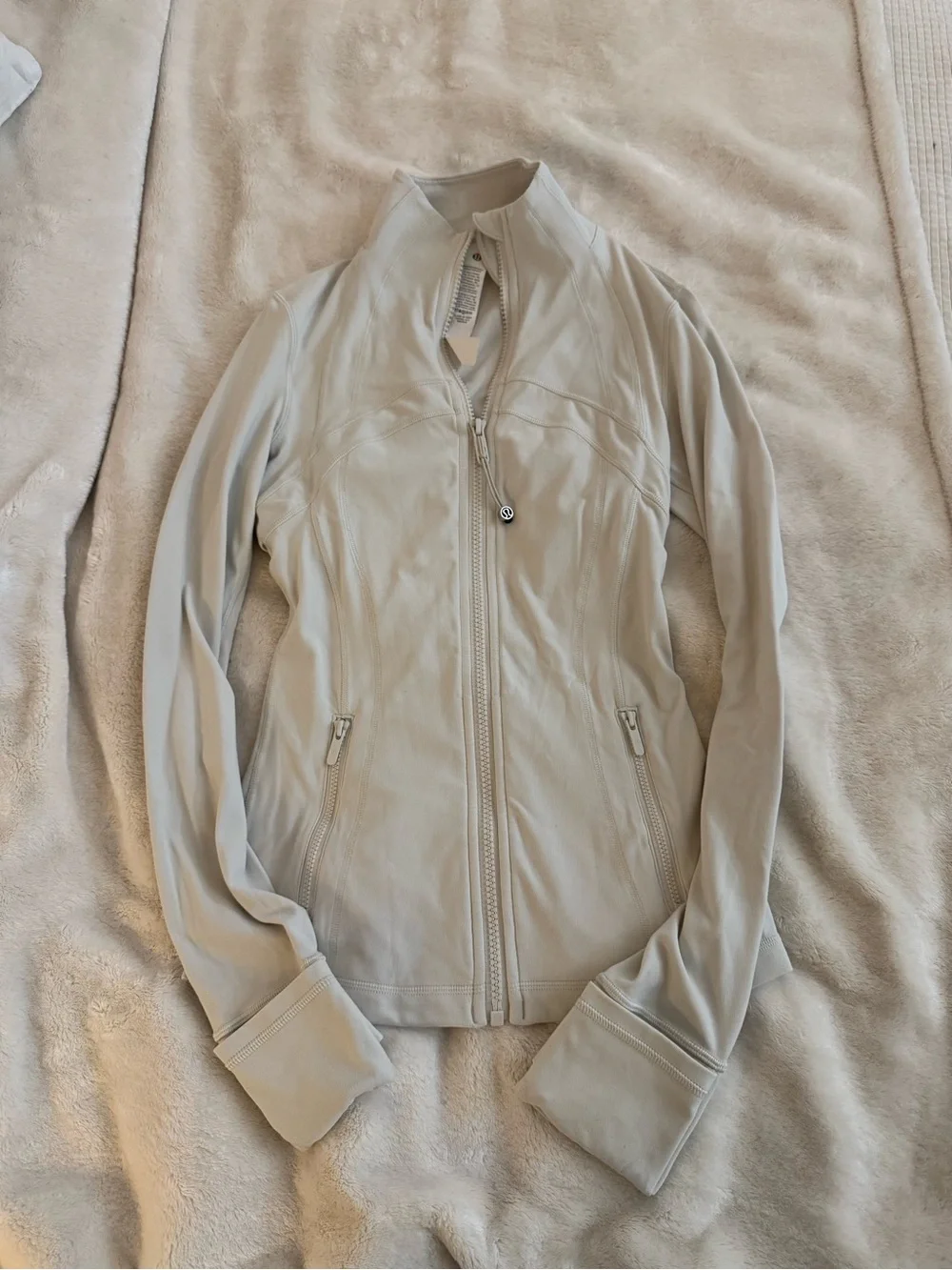 Lululemon Define Jacket Size 2 Light Cream Color Full Zip Excellent Condition